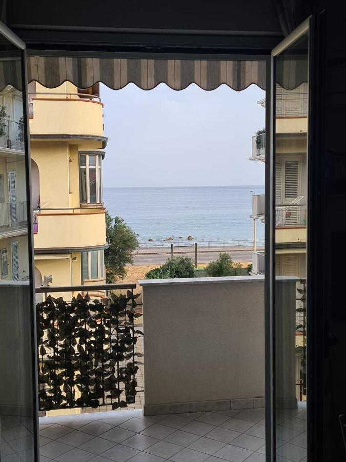 Casa Miro' Leilighet Capo dʼOrlando Eksteriør bilde